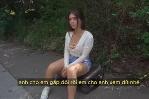 Cậu em trai dọn đến sống cùng chị kế, nhưng chị ấy “dâm” quá